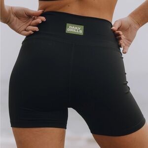 Daily Drills Women's Black Sports Bra & Bike Shorts